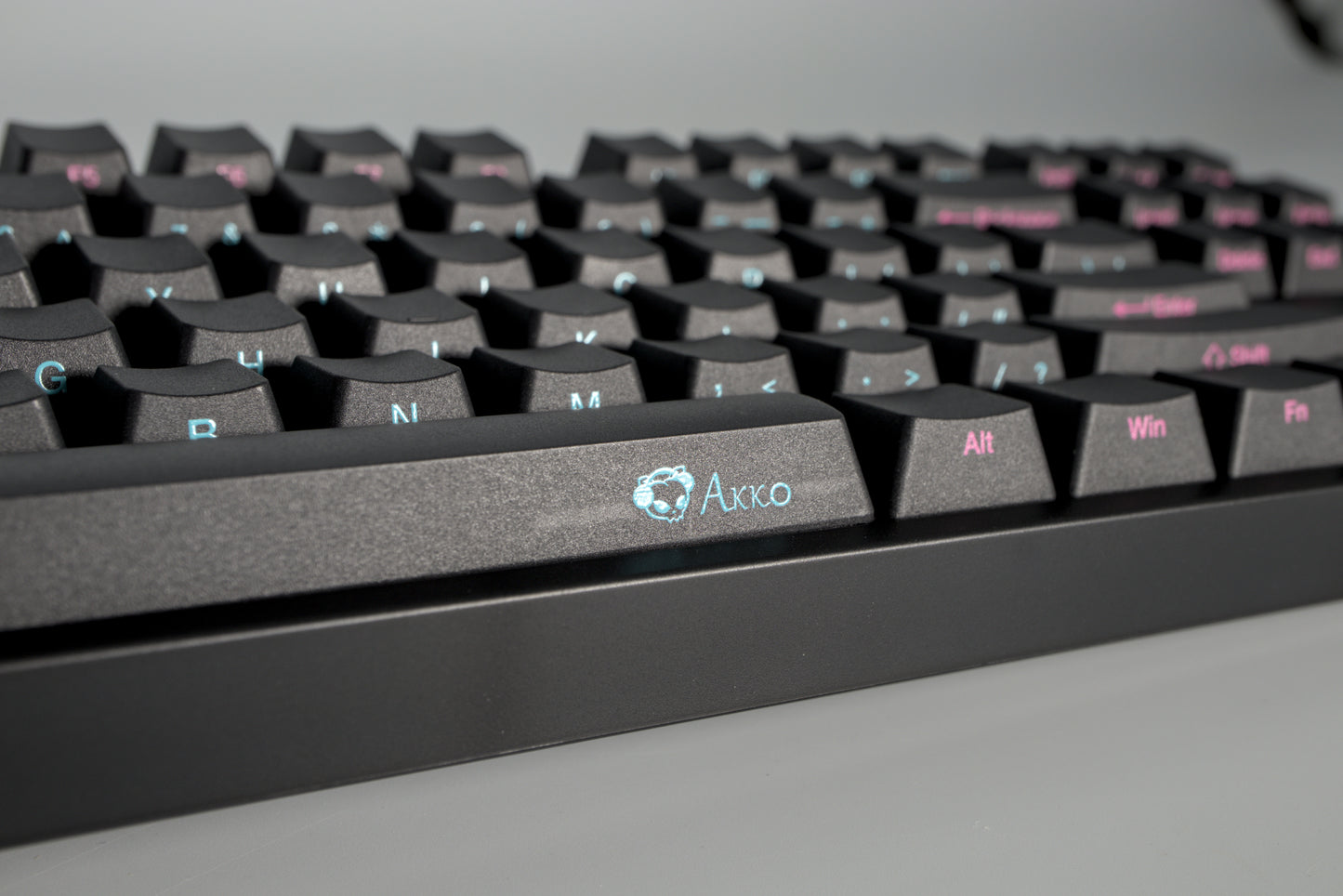 AKKO 5087S MIDNIGHT QMK WITH SIDE PRINTED KEYCAPS
