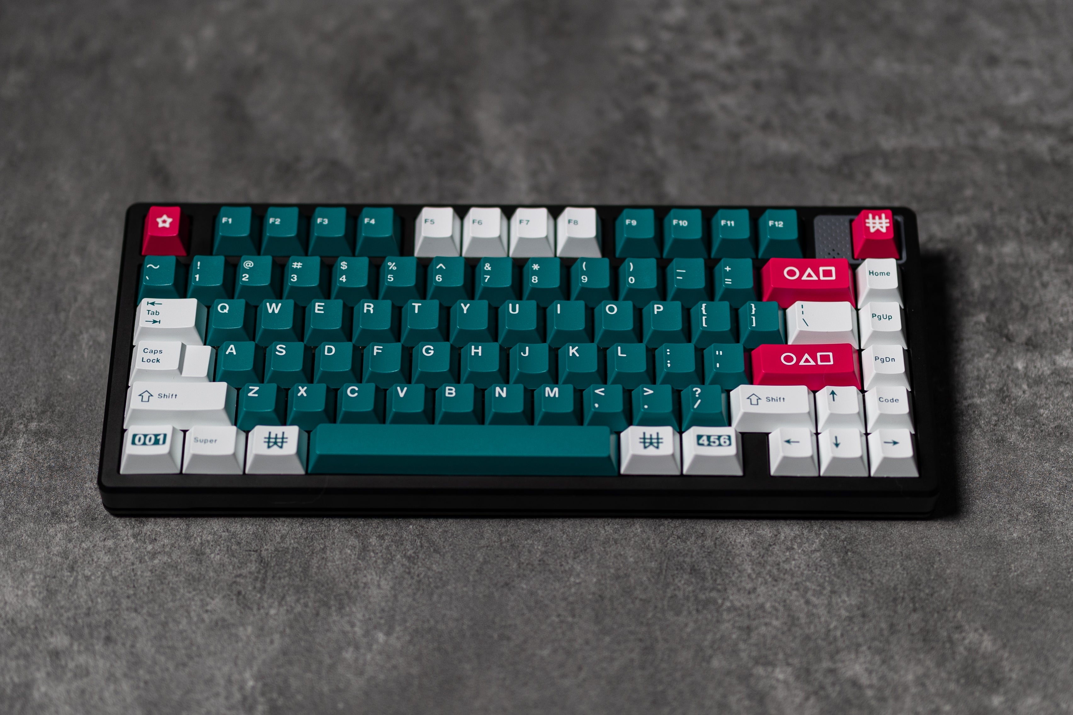 JTK Winner keycap set