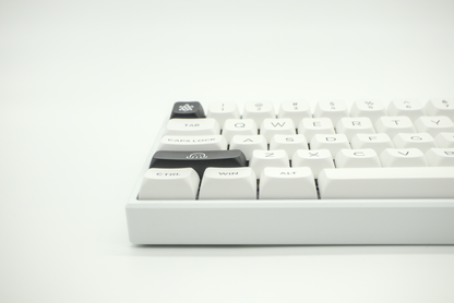AKKO BLACK ON WHITE BoW