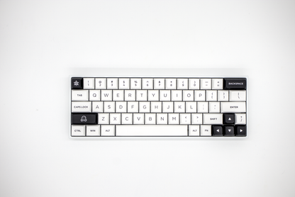 AKKO BLACK ON WHITE BoW